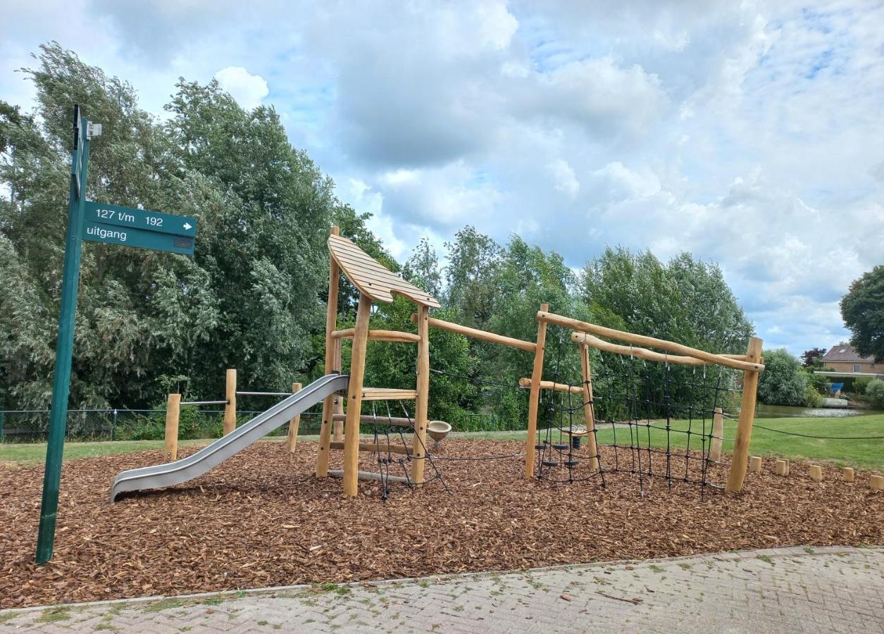 Huisje Britt Met Grote Tuin En Veel Privacy Dirkshorn Zewnętrze zdjęcie